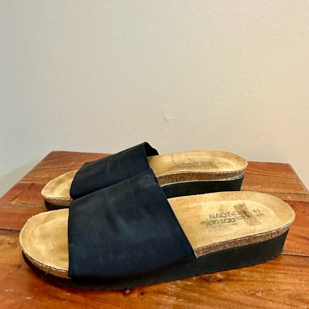 Naot Black Alana Slide Sandal in Koru Collection Tampa size 41
